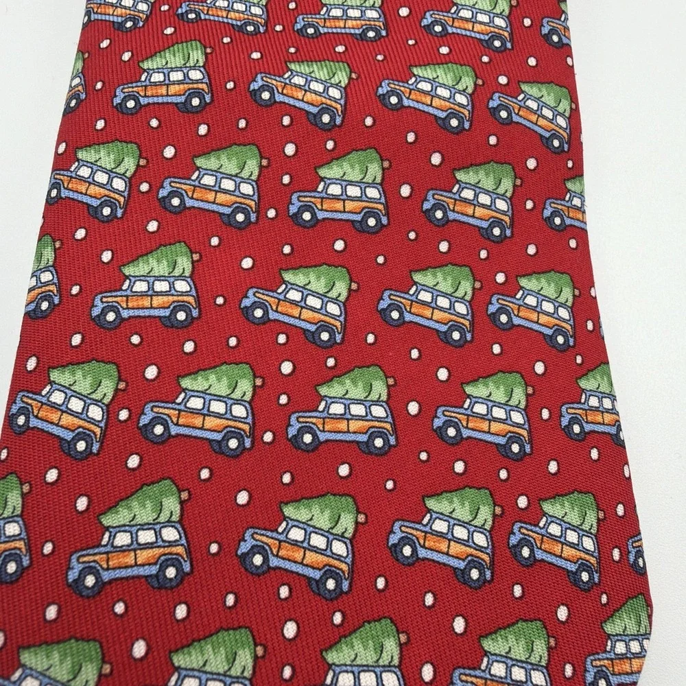 Vineyard Vines Boys Necktie Christmas Tree on Woody Station Wagon 100% Silk NEW